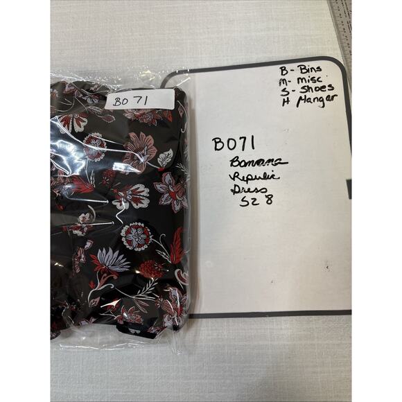 Banana Republic Botanic Floral Ruffle Neck Romanticore Keyhole Back Feminine 8 - Picture 15 of 15